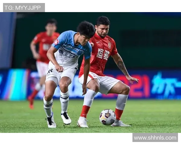 广州城足球奋勇争先展现团队精神助力城市文化传承与发展